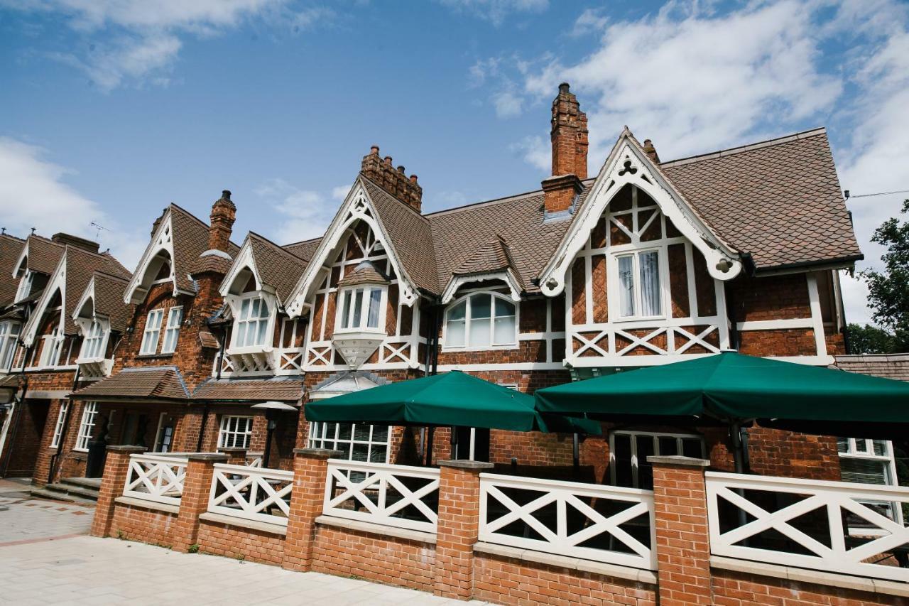 Forest Hotel Dorridge Bagian luar foto
